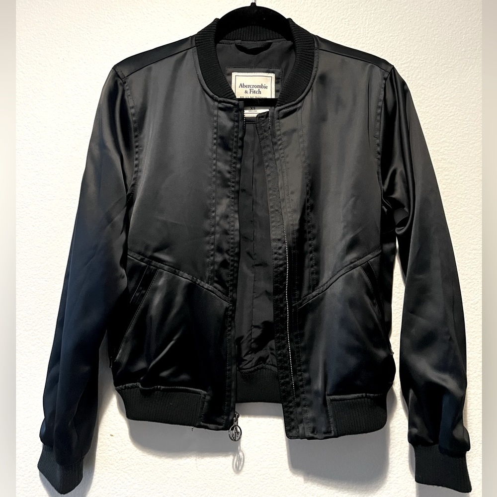 ABERCROMBIE & FITCH Satin Bomber Jacket - XS